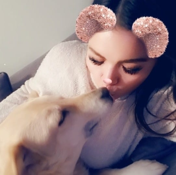 Meet your Posher, Alice - Picture 2 of 2